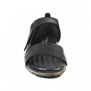 136910 BLACK Босоножки
