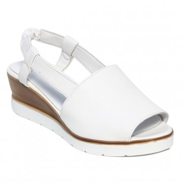 137672 white Босоножки