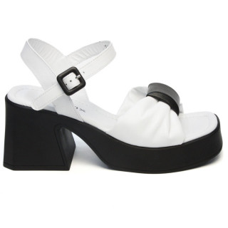 133363 Босоножки white