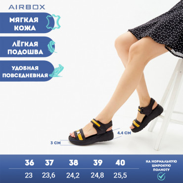 137801 Босоножки черные