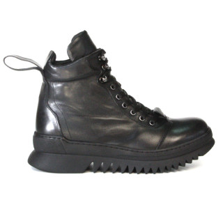 133486 Ботинки black