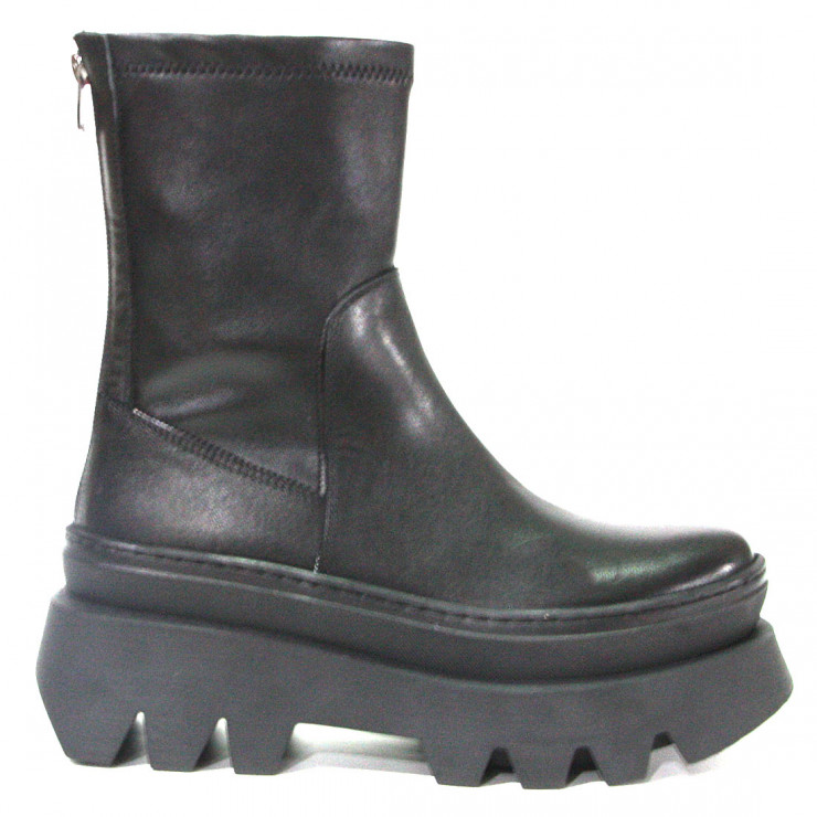 133495 Ботинки black