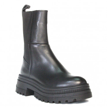 133537 Ботинки black