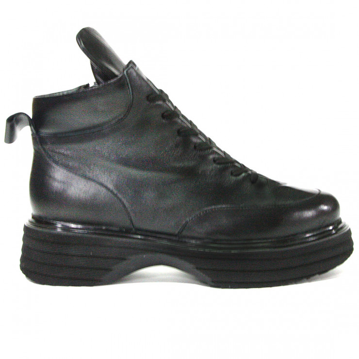 133498 Ботинки black