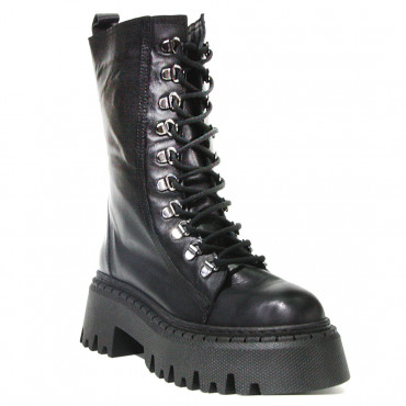 133540 Ботинки black