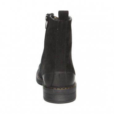133529 Ботинки black