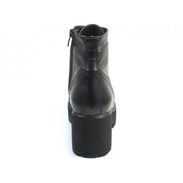 136598 BLACK