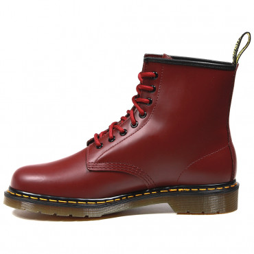 CHMT B001R Cherry red