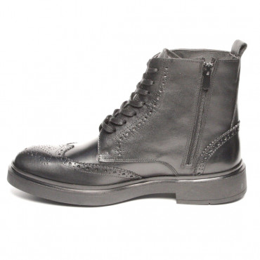 133198 Ботинки black wool