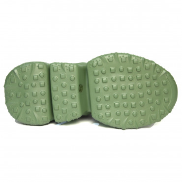 133622 Кроссовки green
