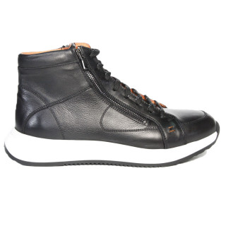 133532 Кроссовки black