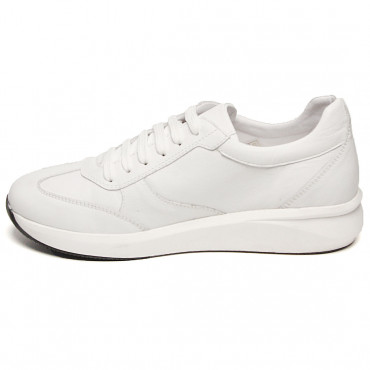 133317 Кроссовки white