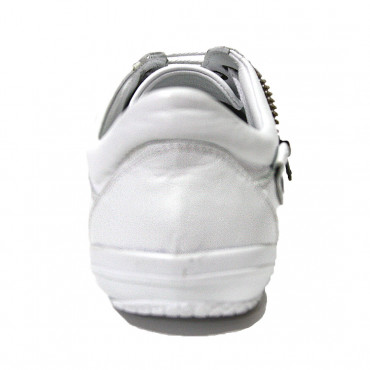 133696 Кроссовки White