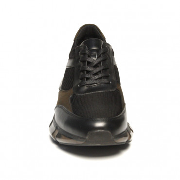 133256 Кроссовки black