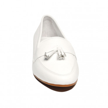 133054 Мокасины white