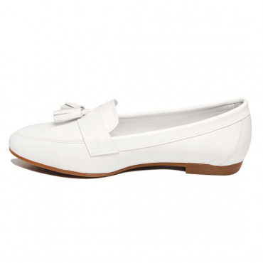 133054 Мокасины white