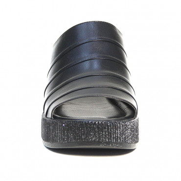 137700 black сабо