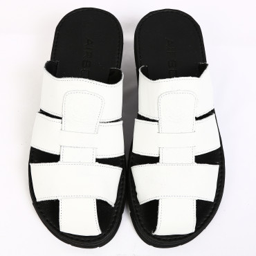 133920 Сандалии white