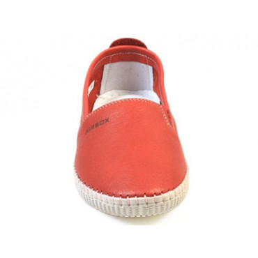 137209 Red