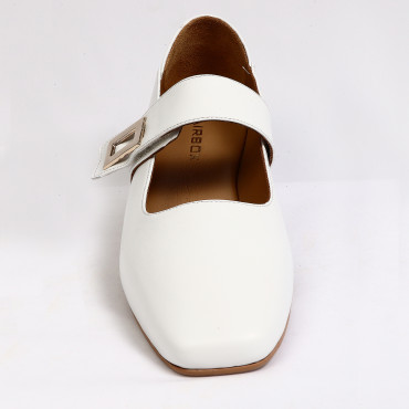 133867 Туфли white