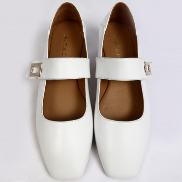 133867 Туфли white